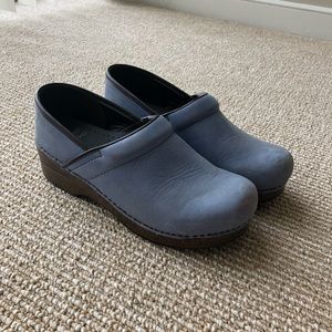Dansko Clogs Women’s Light Blue Size 39